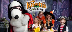 Knotts-Spooky-Farm-rotator